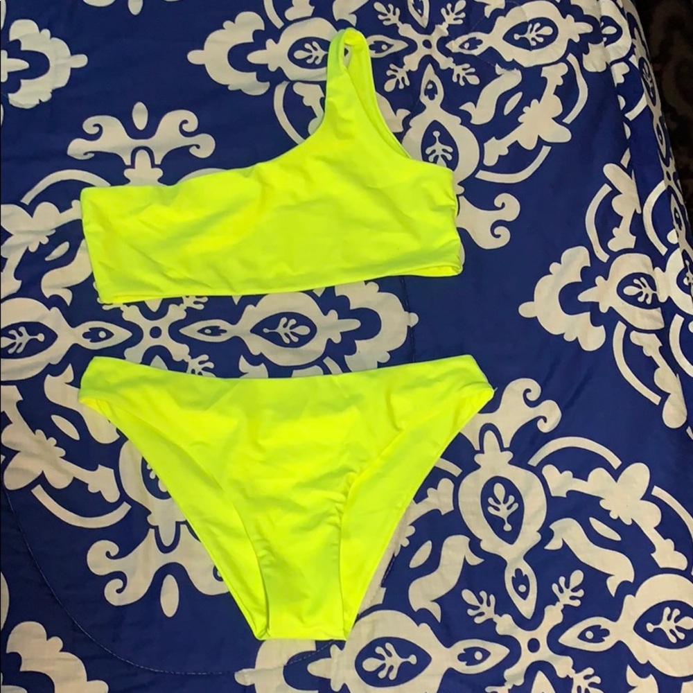 one shoulder bikini